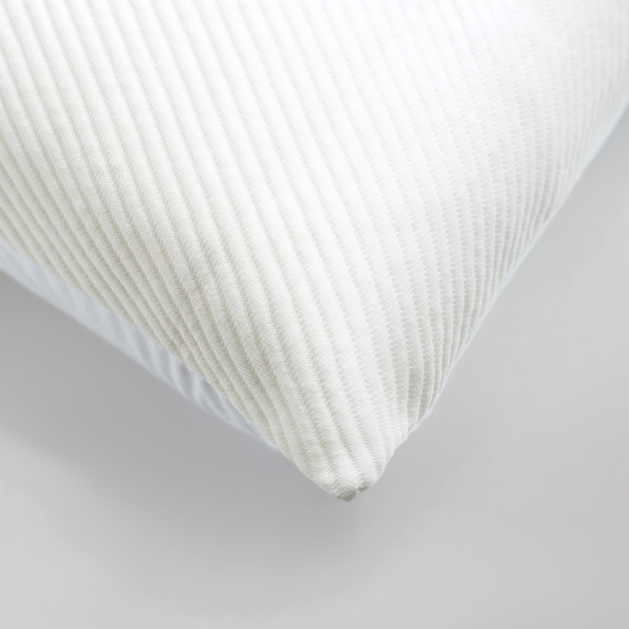 Merino and bamboo Pillow Protector - thumbnail #2