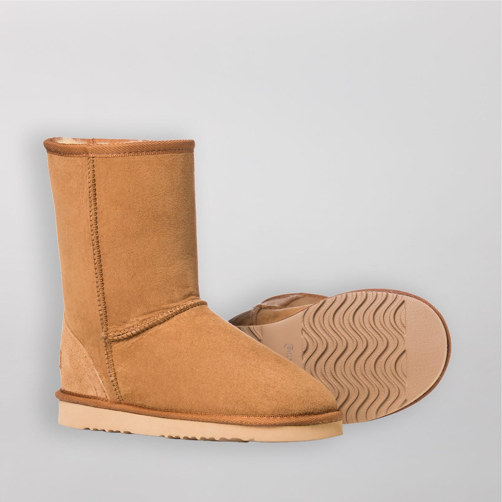 MiniJumbuk Classic Lo Ugg Boot - Chestnut - $169.99