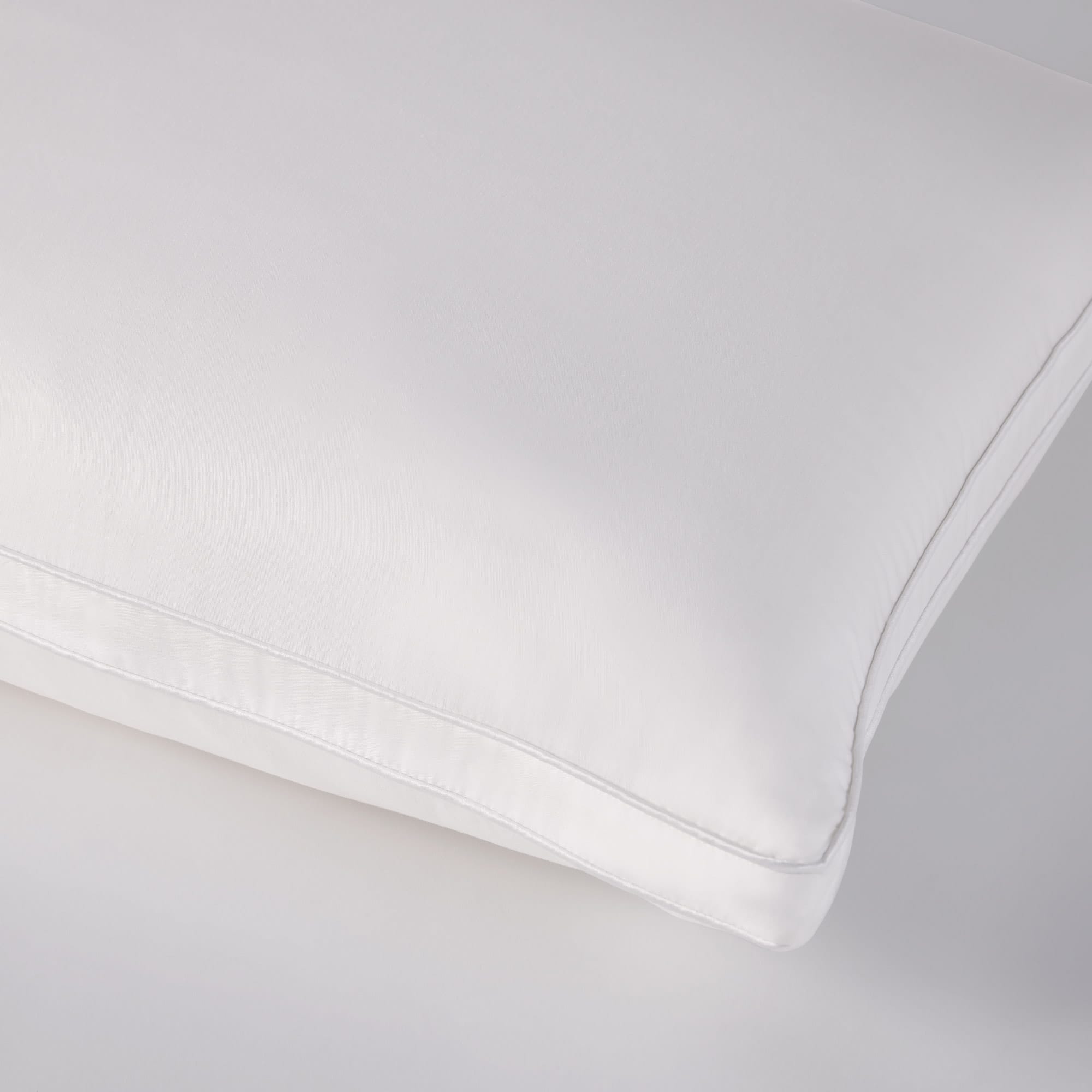 SleepBetter Wool Medium Pillow corner detail - thumbnail #5