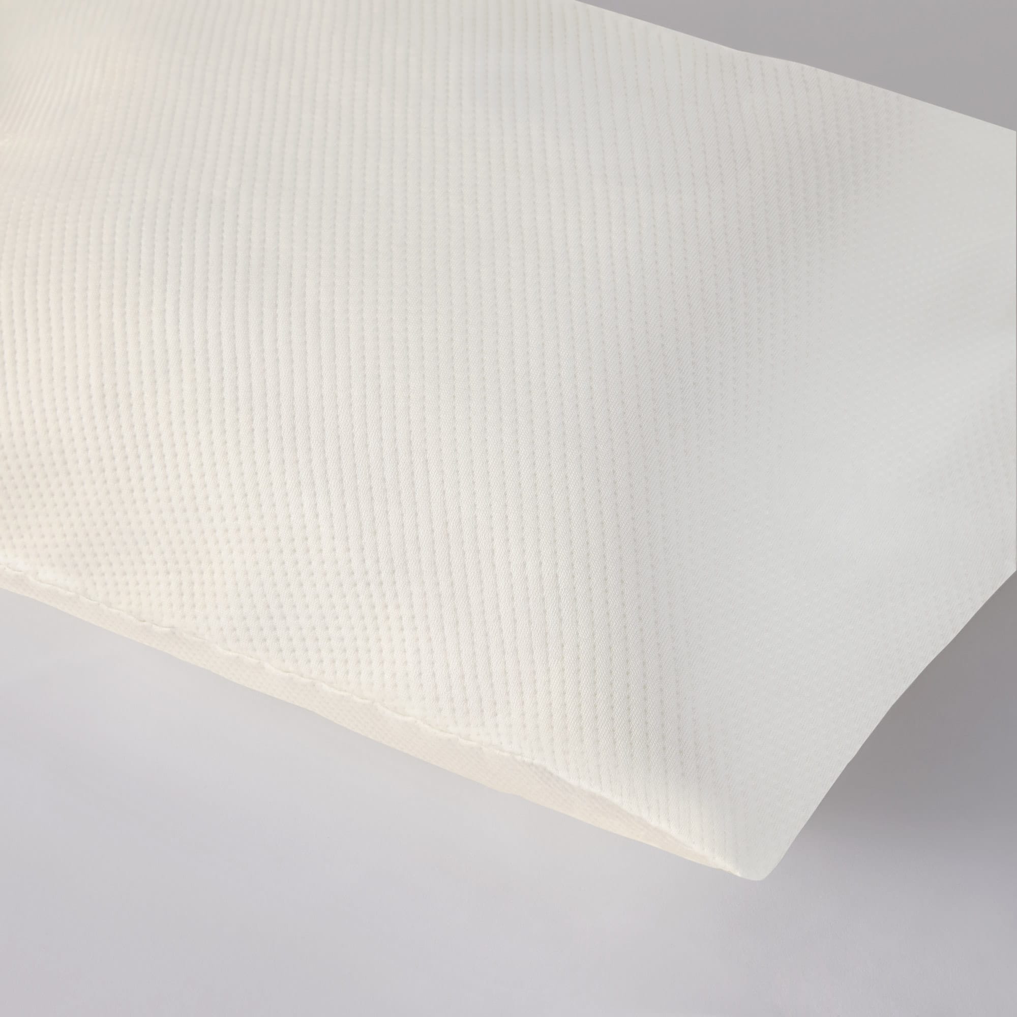 SleepDry Pillow Protector detail - thumbnail #1