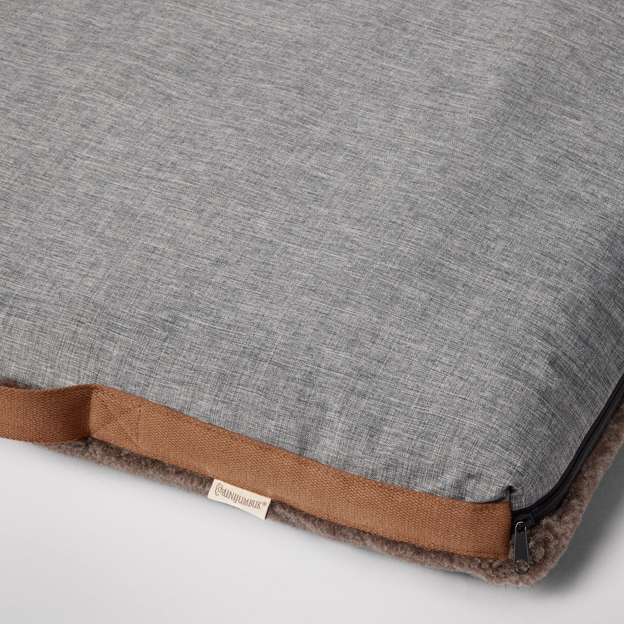 jumbukswag-mocha back corner detail - thumbnail #6