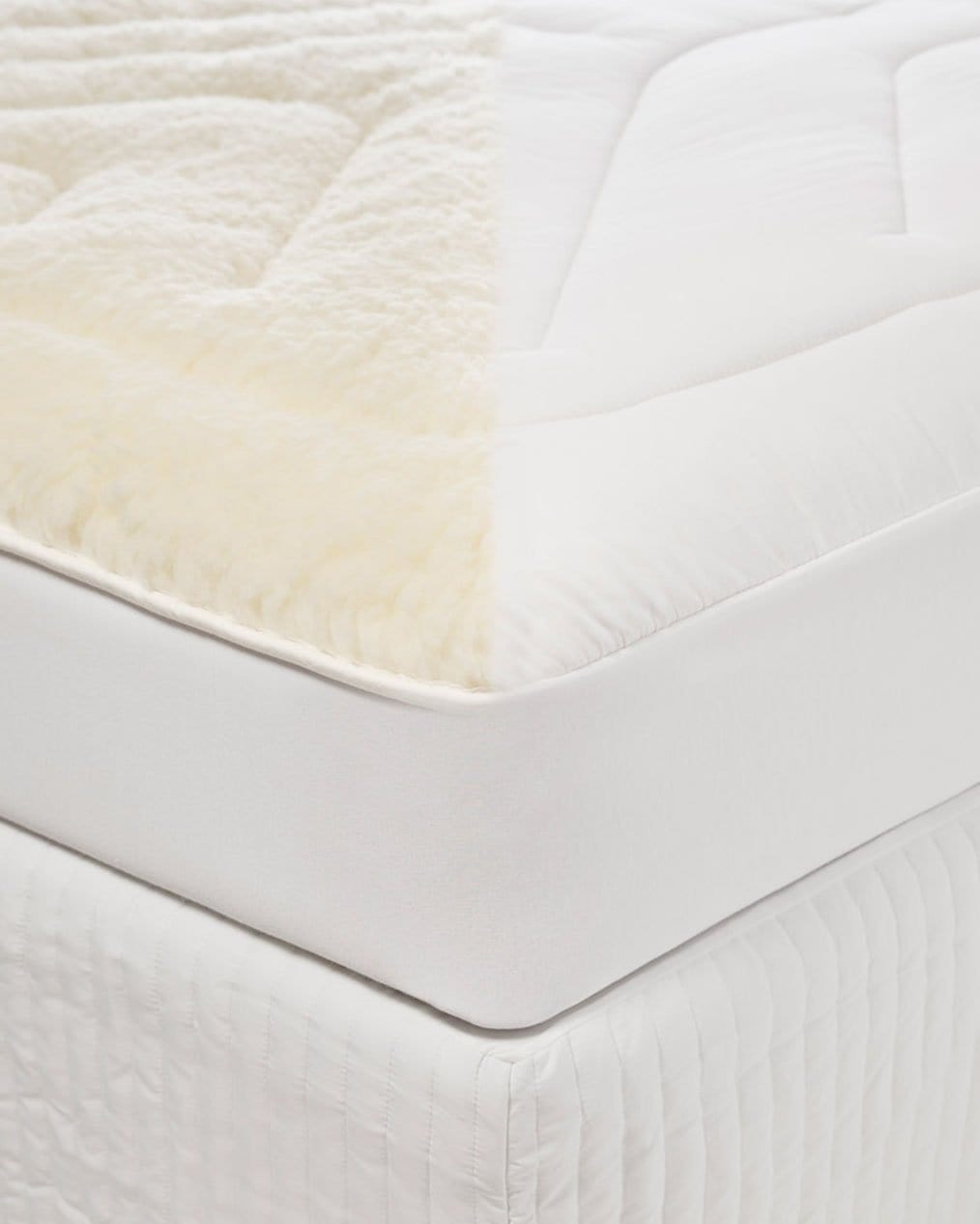 MiniJumbuk Sleep Restful Mattress Topper - On Bed