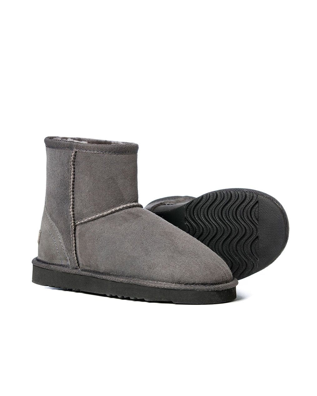 Grey low outlet top uggs